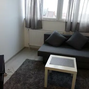 Private Studio Airport Apartment